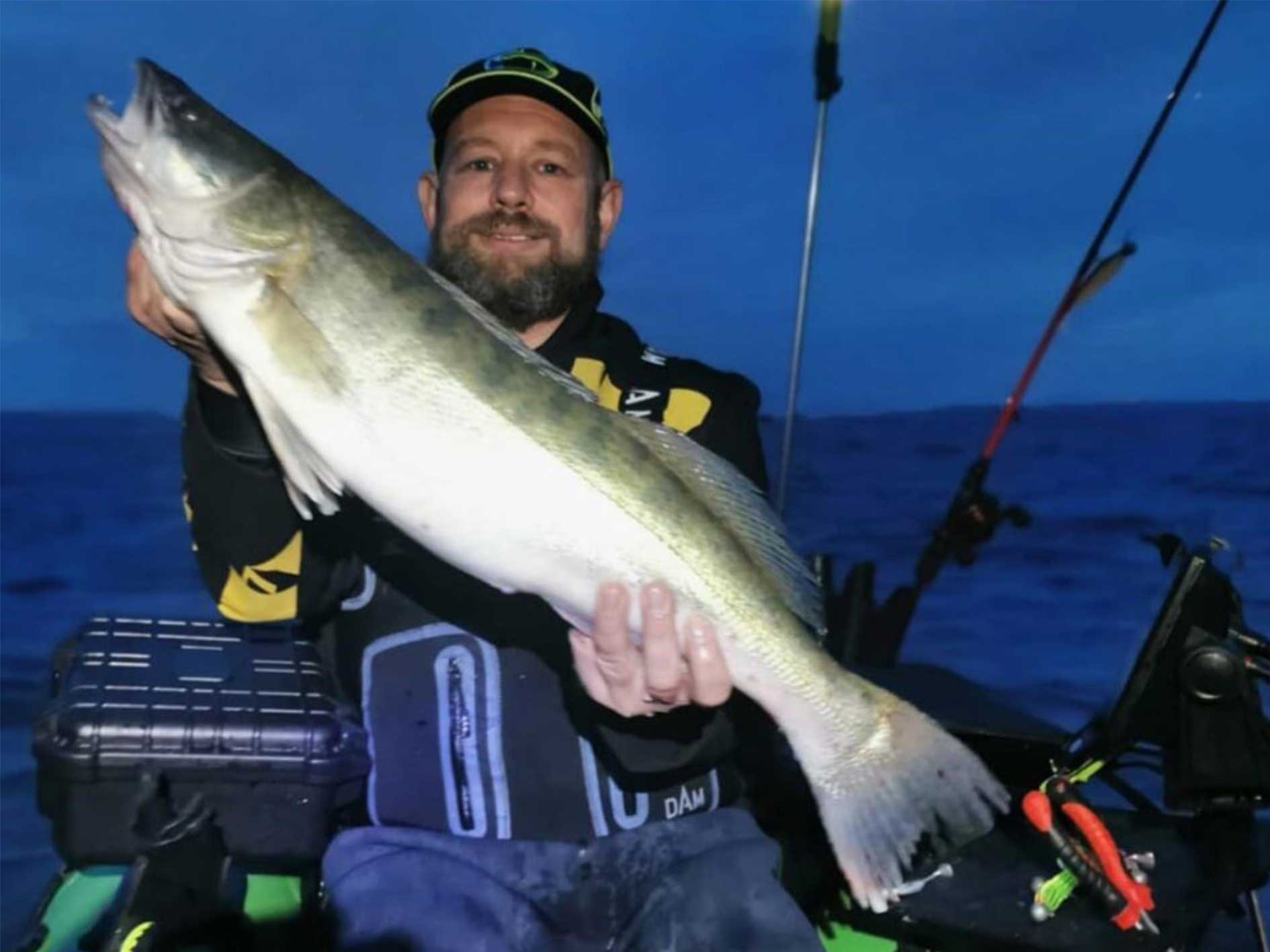 Snoekbaars vangst op de bellyboat